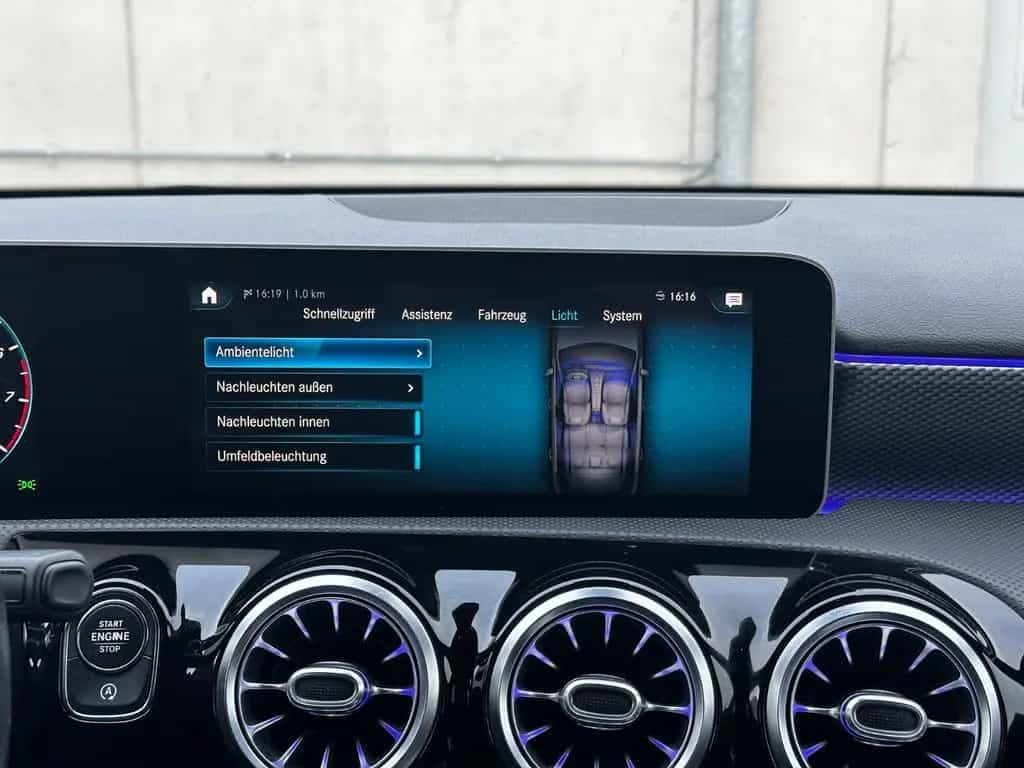 Mercedes-Benz A-Class 200 Edition 19 11/2020-photo-26