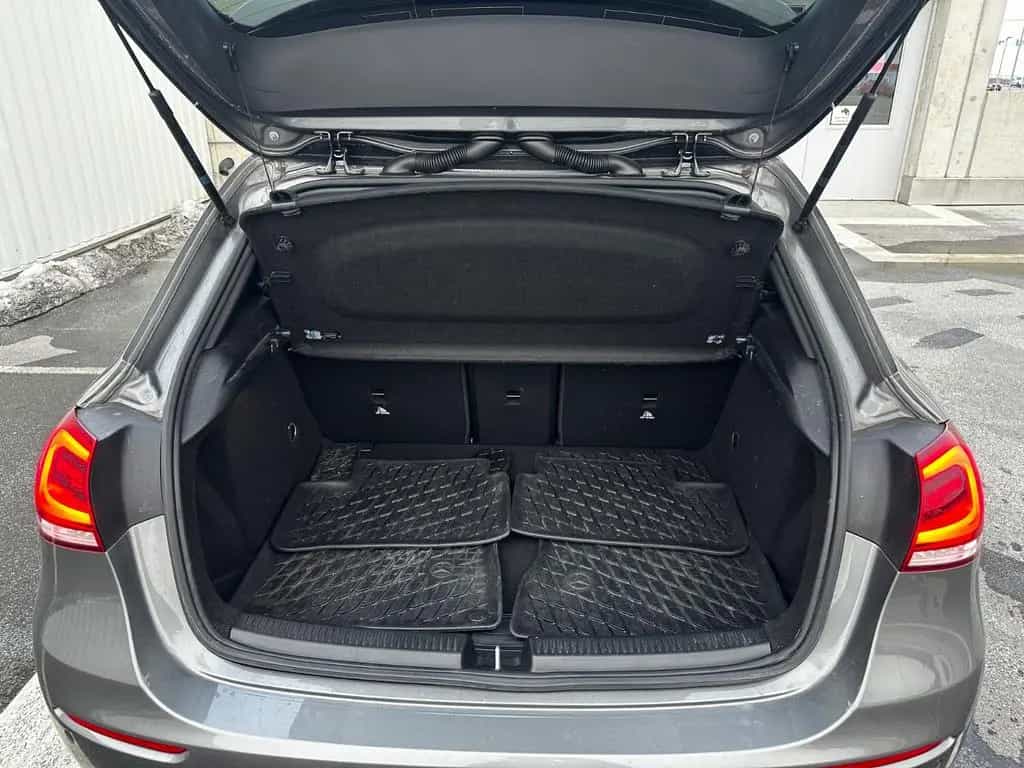 Mercedes-Benz A-Class 200 Edition 19 11/2020-photo-31