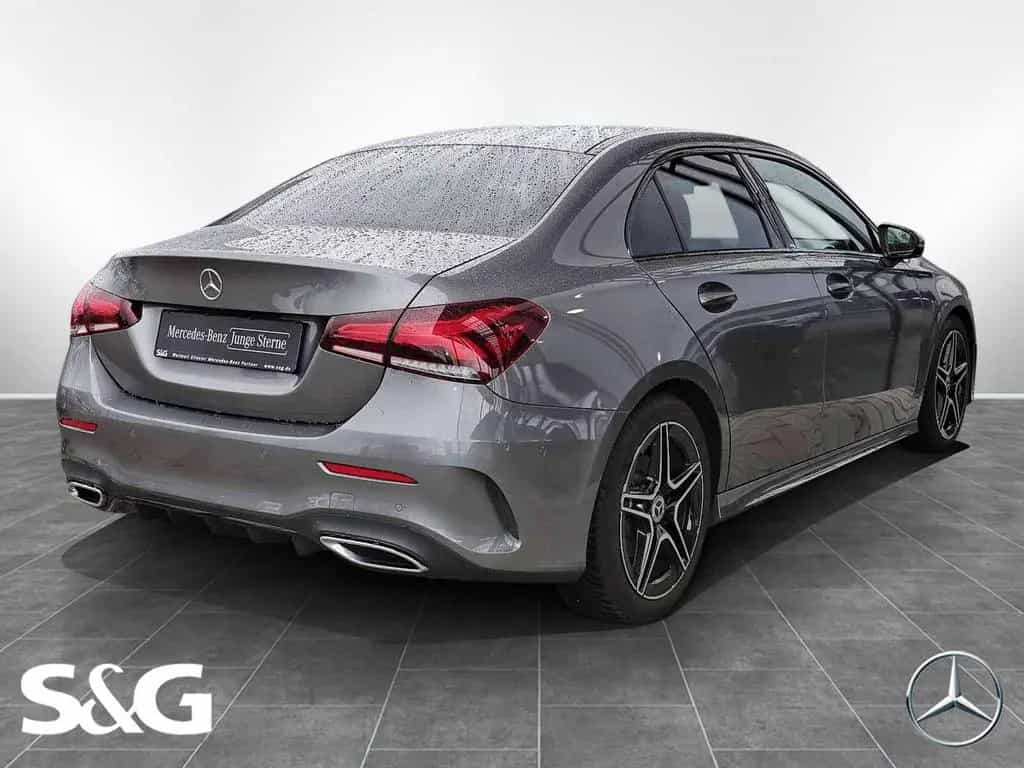 Mercedes-Benz A-Class 200 AMG KAMERA+SPURHALTE+CARPLAY+NIGHT PAKET 02/2022-photo-1