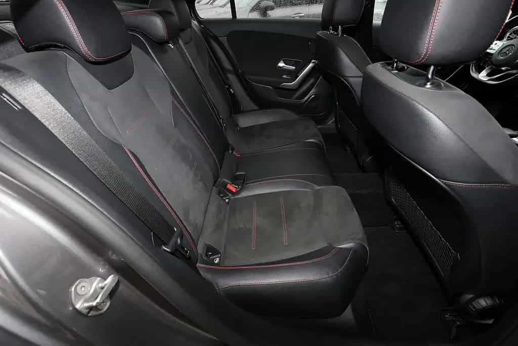 Mercedes-Benz A-Class 200 AMG KAMERA+SPURHALTE+CARPLAY+NIGHT PAKET 02/2022-photo-5