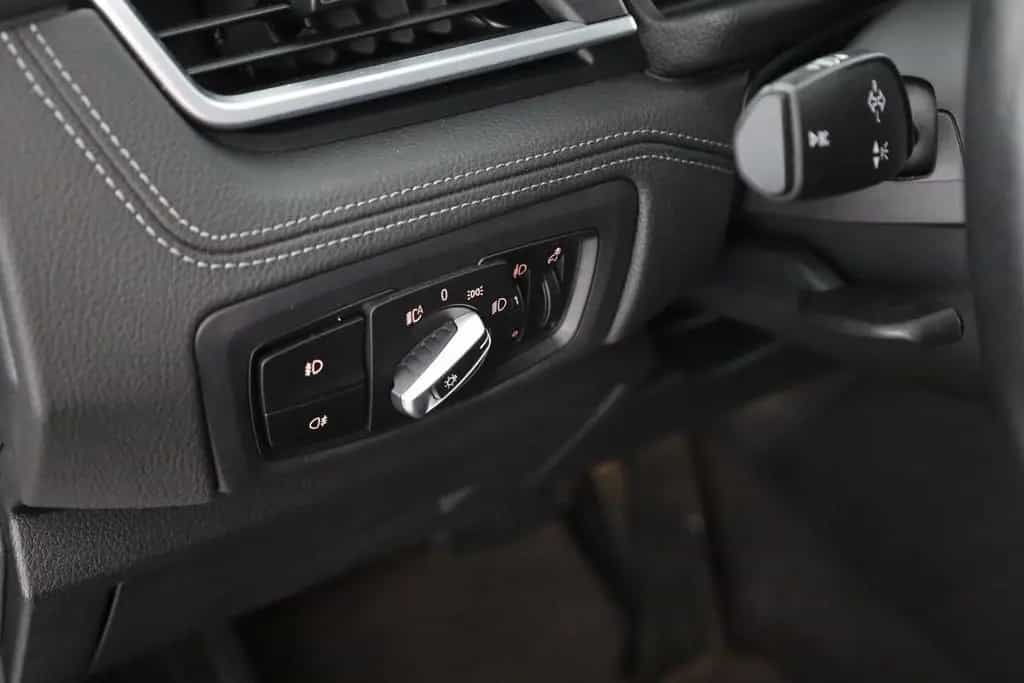 BMW 220 i Active Tourer Sport Line LED Navi Tempomat 01/2019-photo-20