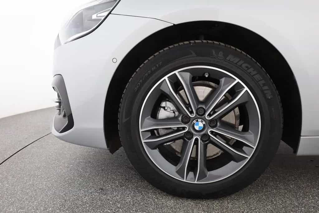 BMW 220 i Active Tourer Sport Line LED Navi Tempomat 01/2019-photo-30