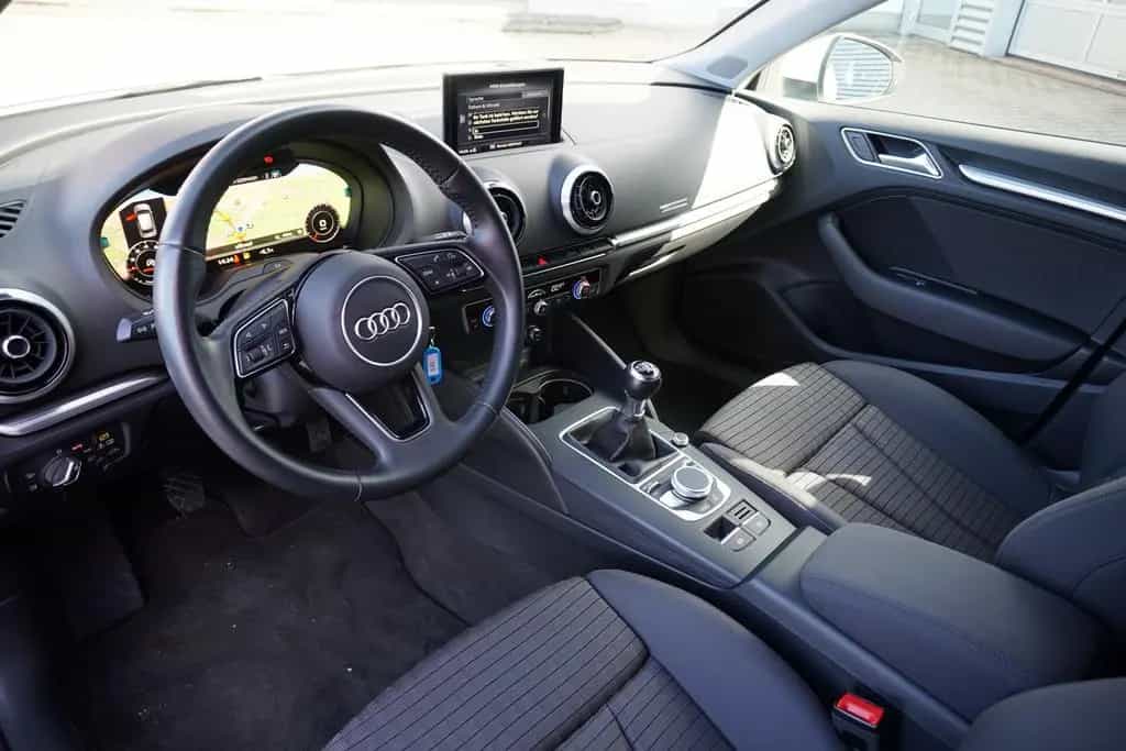 Audi A3 Sportback 1.5 Bi-Xenon Tempomat Sitzheizung 08/2018-photo-10