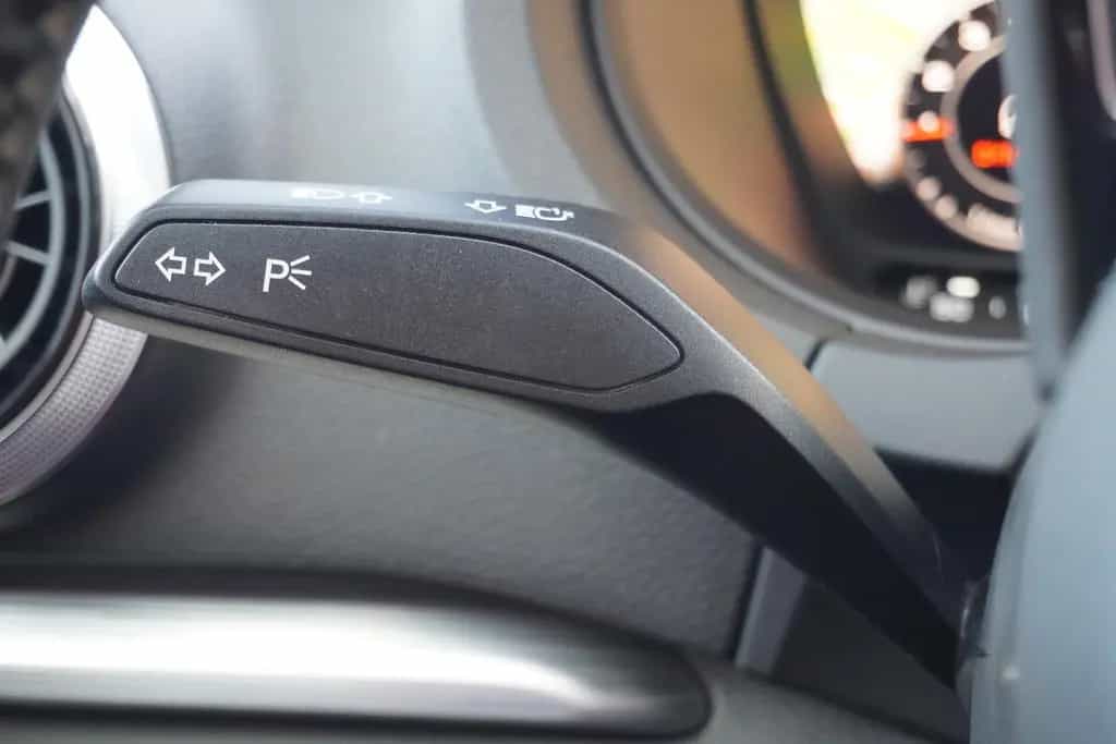 Audi A3 Sportback 1.5 Bi-Xenon Tempomat Sitzheizung 08/2018-photo-15