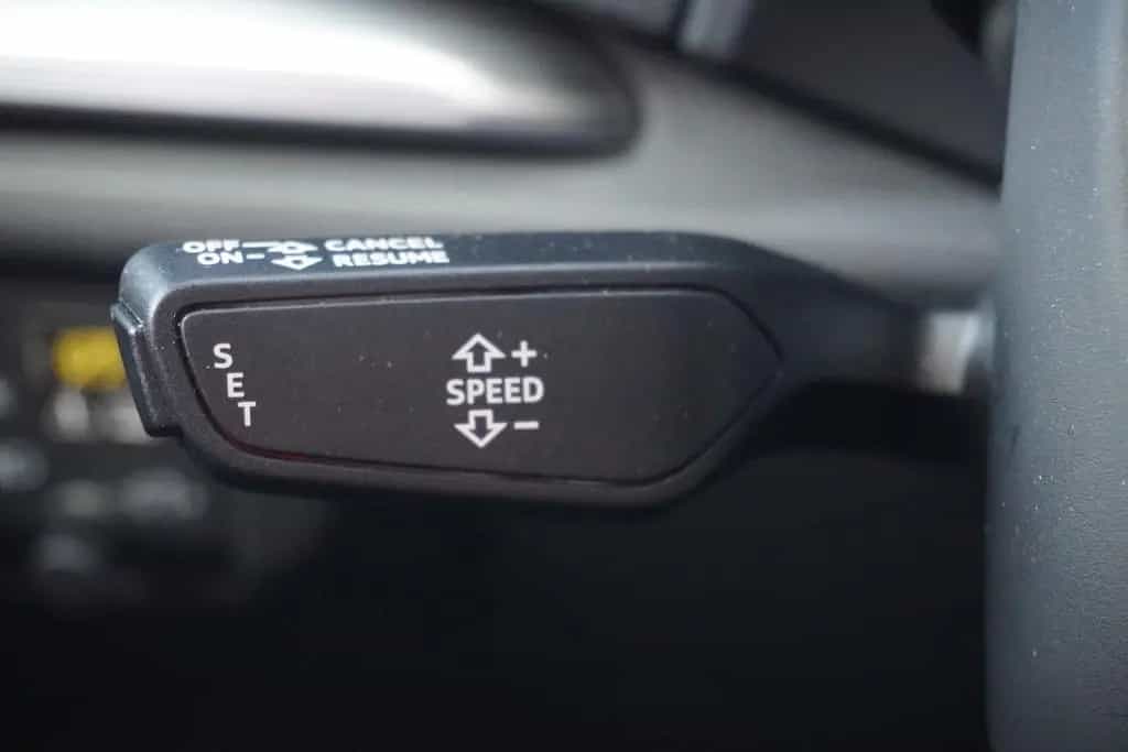 Audi A3 Sportback 1.5 Bi-Xenon Tempomat Sitzheizung 08/2018-photo-16