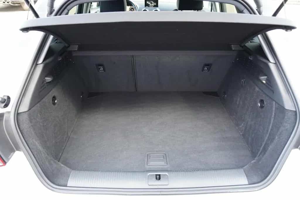 Audi A3 Sportback 1.5 Bi-Xenon Tempomat Sitzheizung 08/2018-photo-31