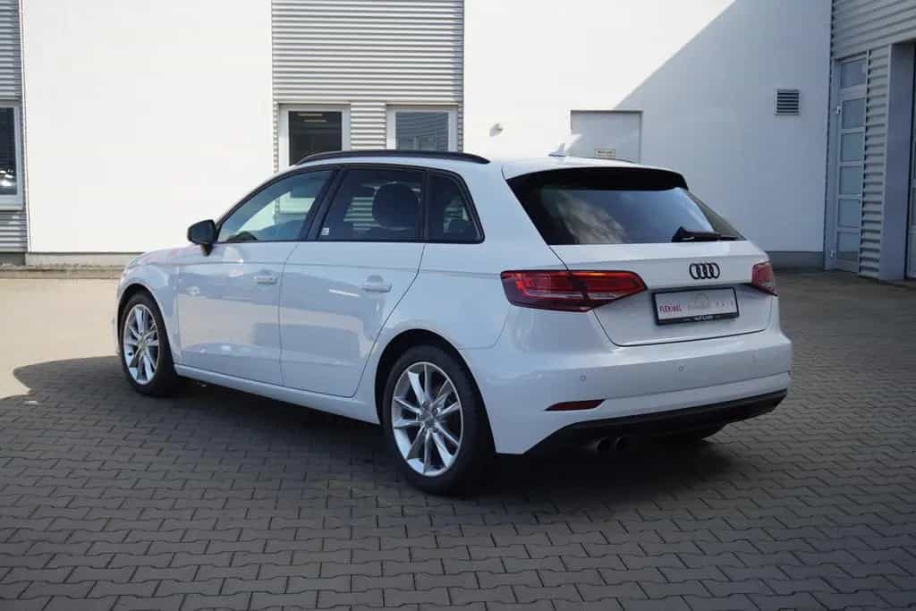 Audi A3 Sportback 1.5 Bi-Xenon Tempomat Sitzheizung 08/2018-photo-7