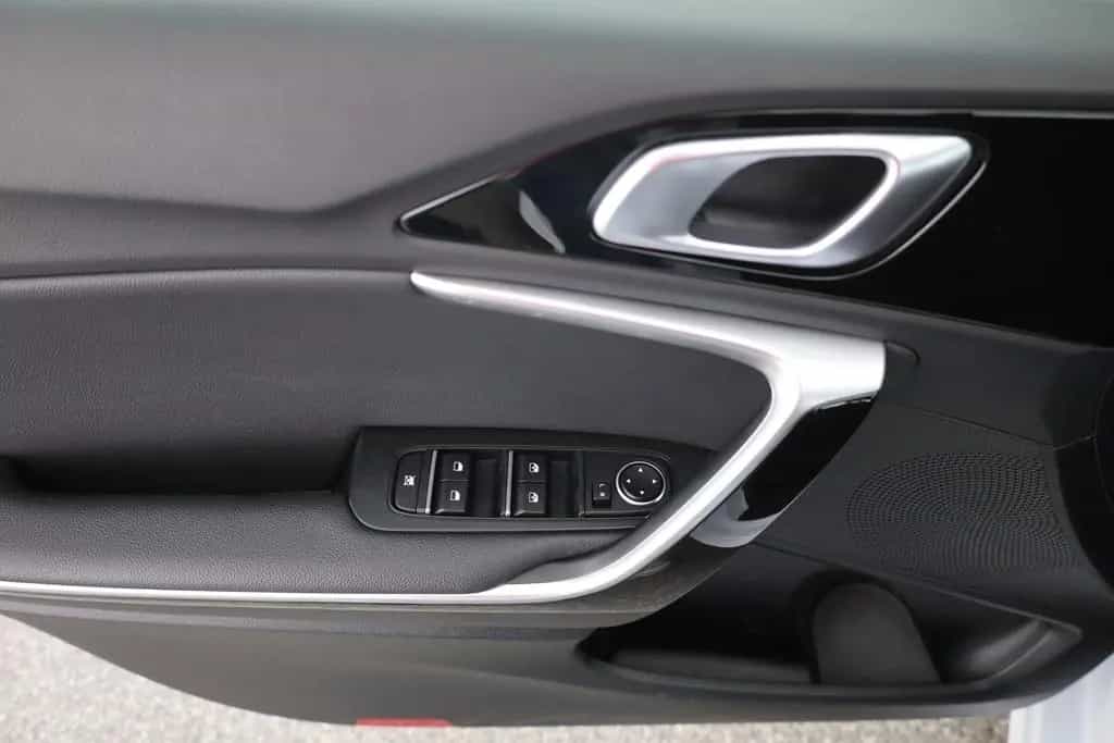 Kia Ceed SW 1.5 T-GDI Vision Navi Kamera PDC USB AHK 05/2022-photo-19
