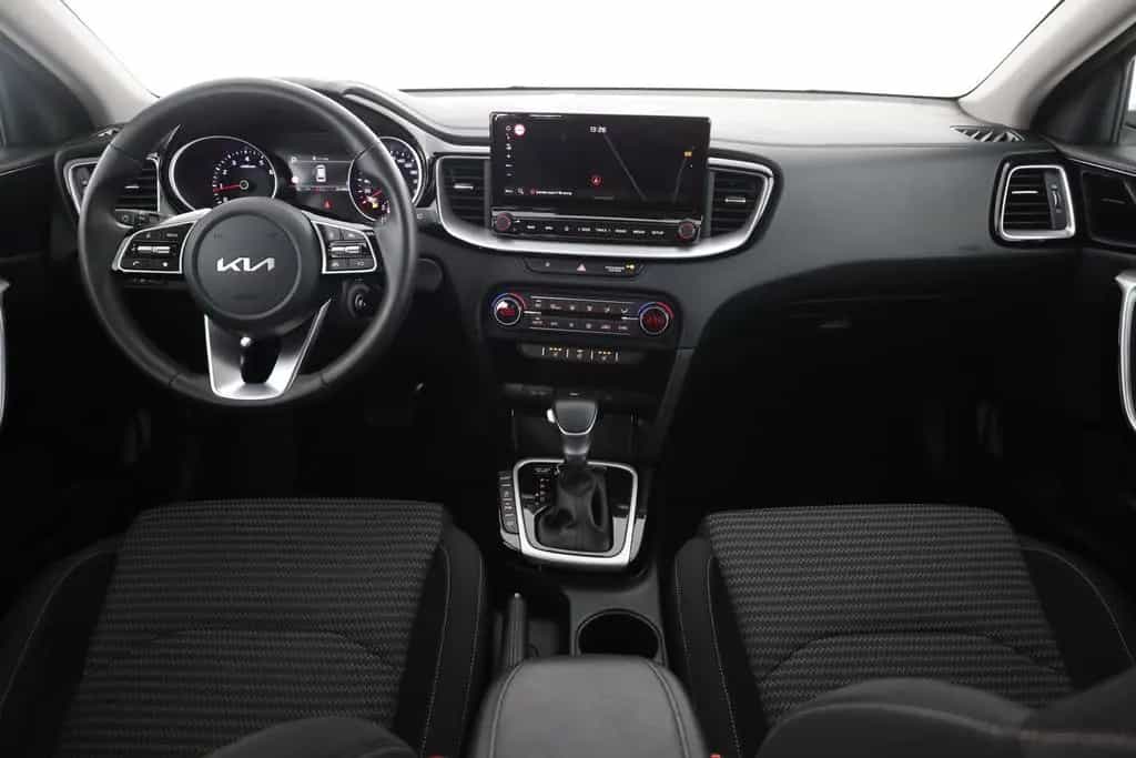 Kia Ceed SW 1.5 T-GDI Vision Navi Kamera PDC USB AHK 05/2022-photo-7