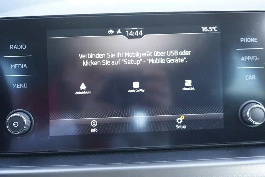 Skoda Kamiq 1.0 TSI Clever LED PDC Sitzheizung DAB USB 07/2021-photo-17