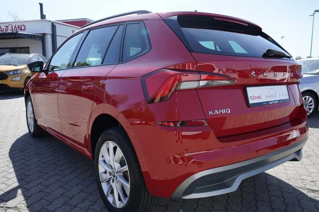 Skoda Kamiq 1.0 TSI Clever LED PDC Sitzheizung DAB USB 07/2021-photo-3