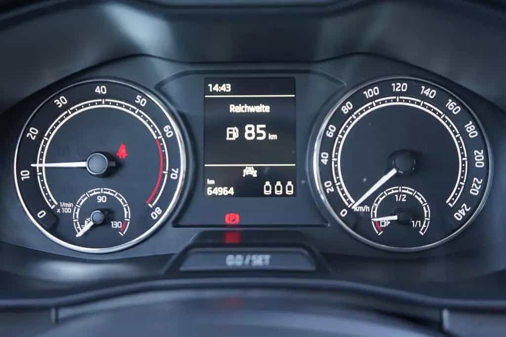 Skoda Kamiq 1.0 TSI Clever LED PDC Sitzheizung DAB USB 07/2021-photo-8