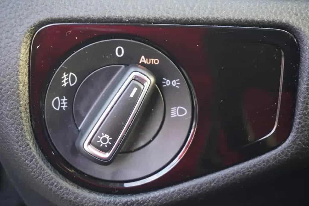 Volkswagen Golf VII 1.5 TSI IQ.DRIVE DSG Navi ACC AHK 04/2019-photo-24