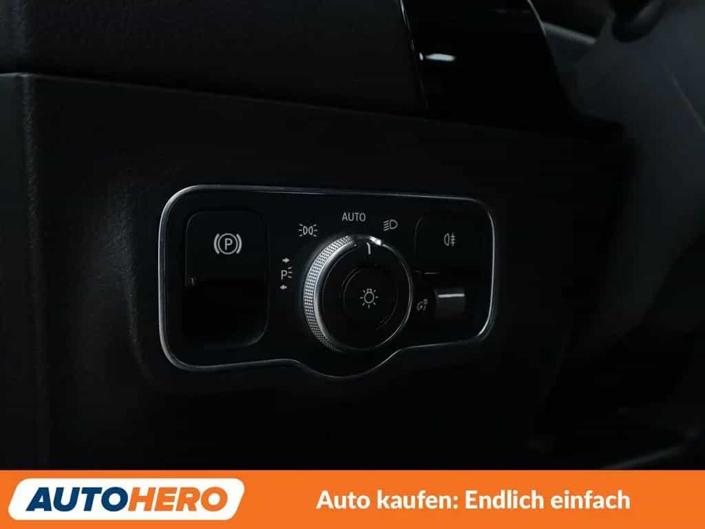 Mercedes-Benz GLA 200 Progressive Aut.*LED*NAVI*TEMPO*CAM*PDC* 03/2020-photo-32
