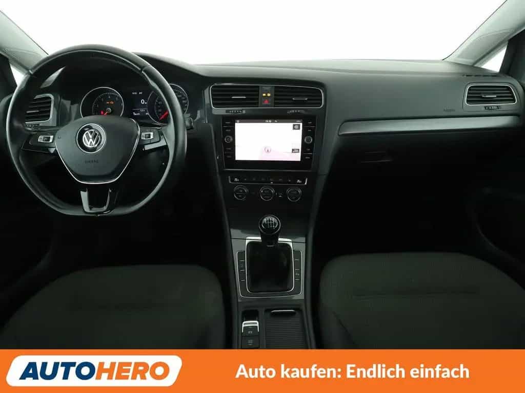 Volkswagen Golf VII 1.0 TSI Comfortline BlueMotion*NAVI*PDC 02/2017-photo-11