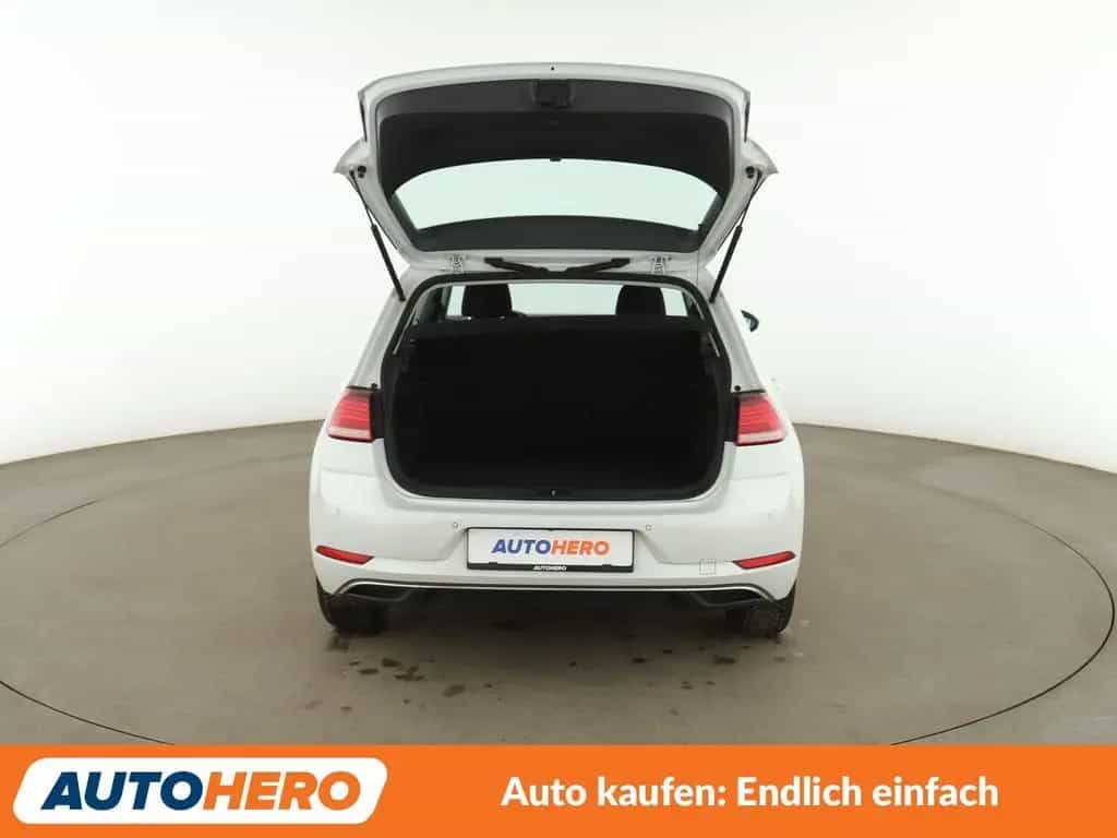 Volkswagen Golf VII 1.0 TSI Comfortline BlueMotion*NAVI*PDC 02/2017-photo-16