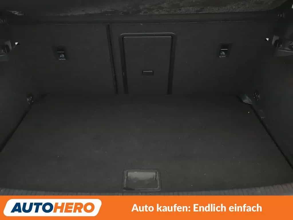 Volkswagen Golf VII 1.0 TSI Comfortline BlueMotion*NAVI*PDC 02/2017-photo-17