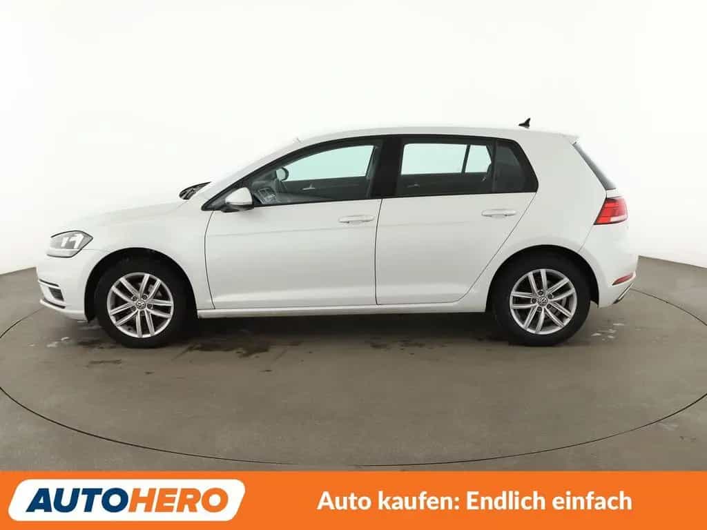Volkswagen Golf VII 1.0 TSI Comfortline BlueMotion*NAVI*PDC 02/2017-photo-2