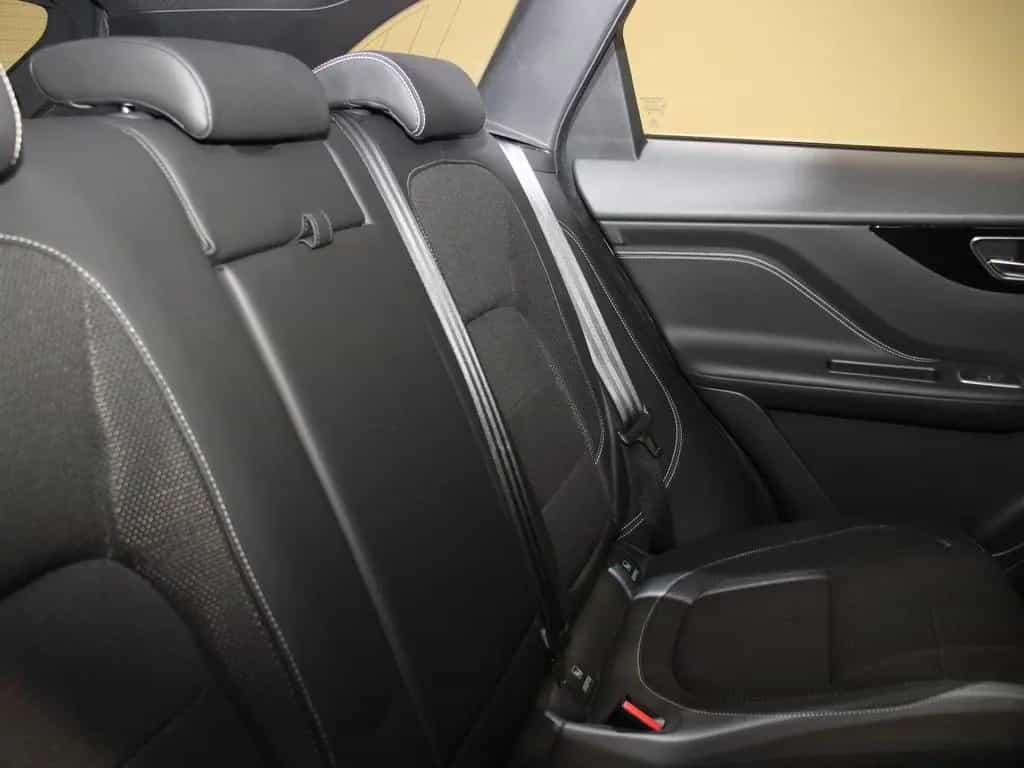 Jaguar F-Pace 30d R-Sport AWD Xenon Pano Navi DAB Winte 02/2020-photo-7