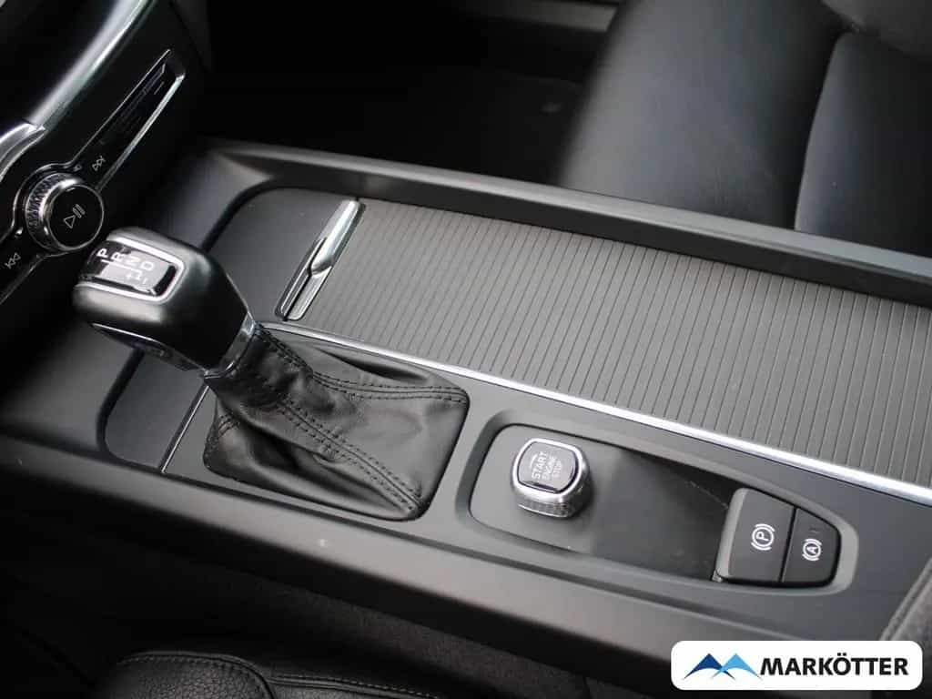 Volvo XC60 Momentum D4 AWD/NAVI/LED/PDC/360°CAM/SHZ/ 07/2018-photo-14