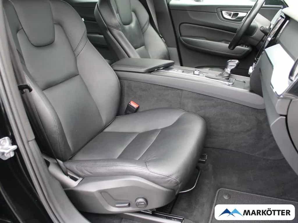 Volvo XC60 Momentum D4 AWD/NAVI/LED/PDC/360°CAM/SHZ/ 07/2018-photo-24