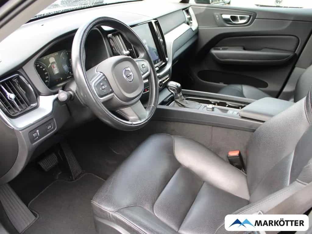 Volvo XC60 Momentum D4 AWD/NAVI/LED/PDC/360°CAM/SHZ/ 07/2018-photo-3