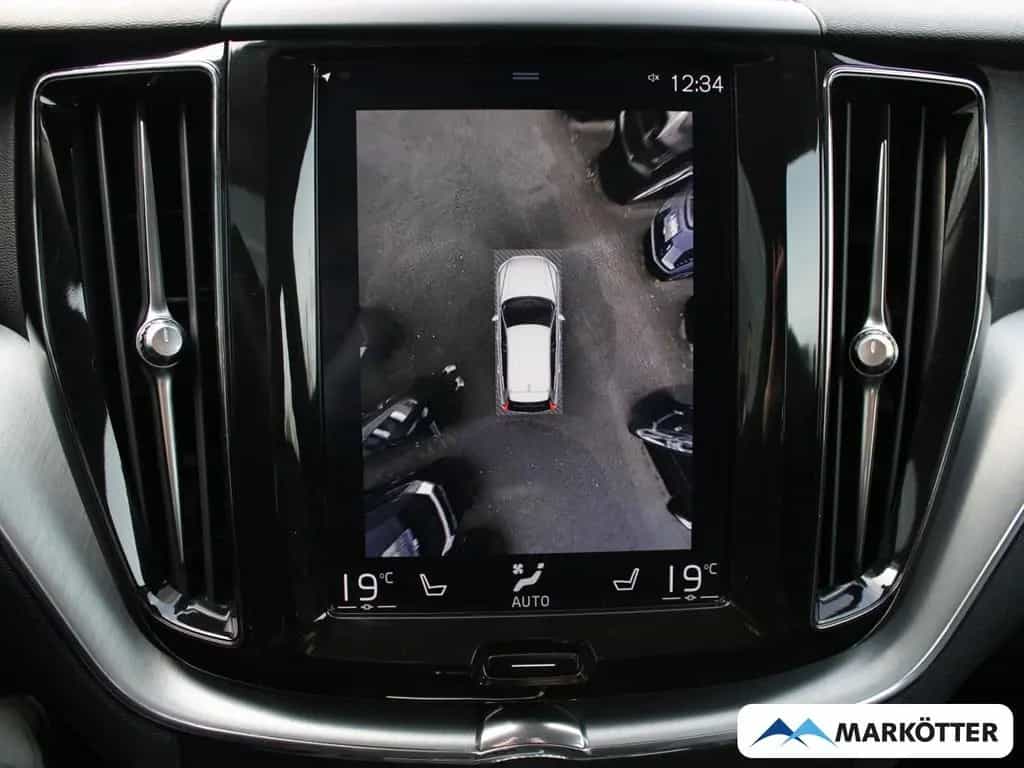 Volvo XC60 Momentum D4 AWD/NAVI/LED/PDC/360°CAM/SHZ/ 07/2018-photo-8