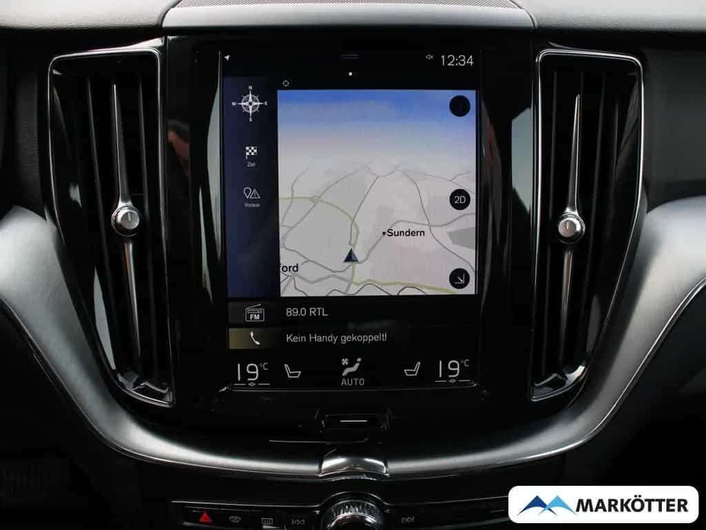 Volvo XC60 Momentum D4 AWD/NAVI/LED/PDC/360°CAM/SHZ/ 07/2018-photo-9