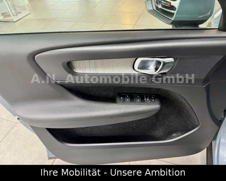Volvo XC40 Inscription*Cam*Panorama*Leder*Standhz*AHK 07/2019-photo-11