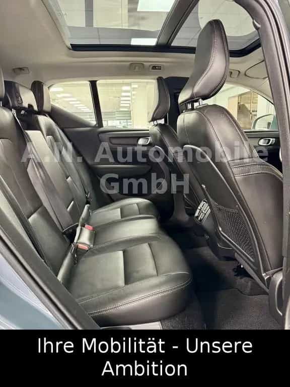 Volvo XC40 Inscription*Cam*Panorama*Leder*Standhz*AHK 07/2019-photo-17