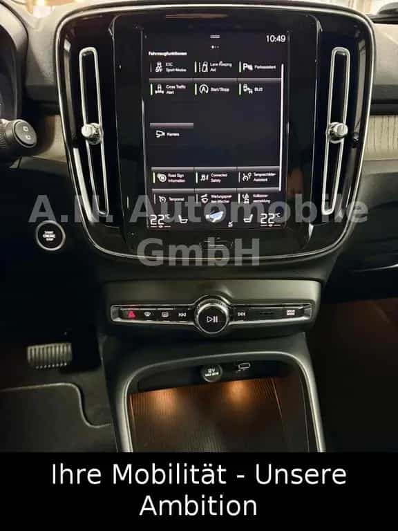 Volvo XC40 Inscription*Cam*Panorama*Leder*Standhz*AHK 07/2019-photo-23