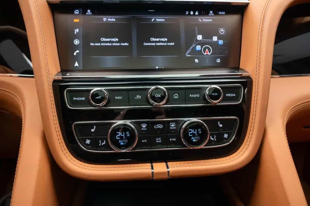 Bentley Bentayga S 4.0 V8 09/2024-photo-11
