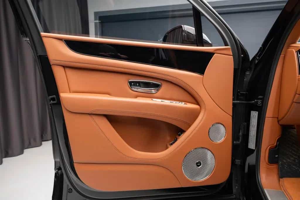 Bentley Bentayga S 4.0 V8 09/2024-photo-30
