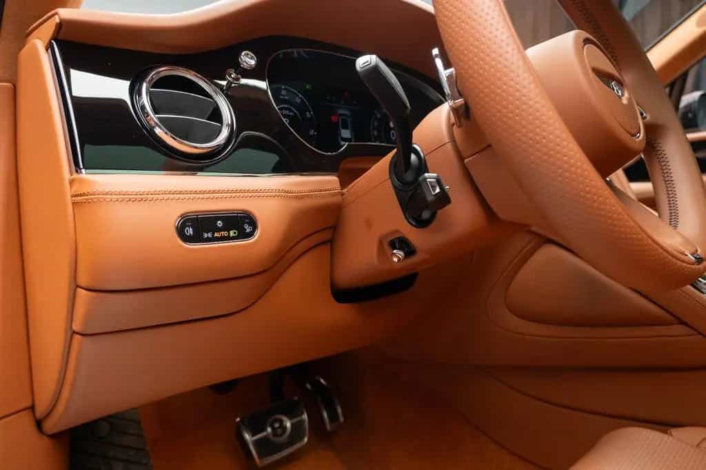 Bentley Bentayga S 4.0 V8 09/2024-photo-35