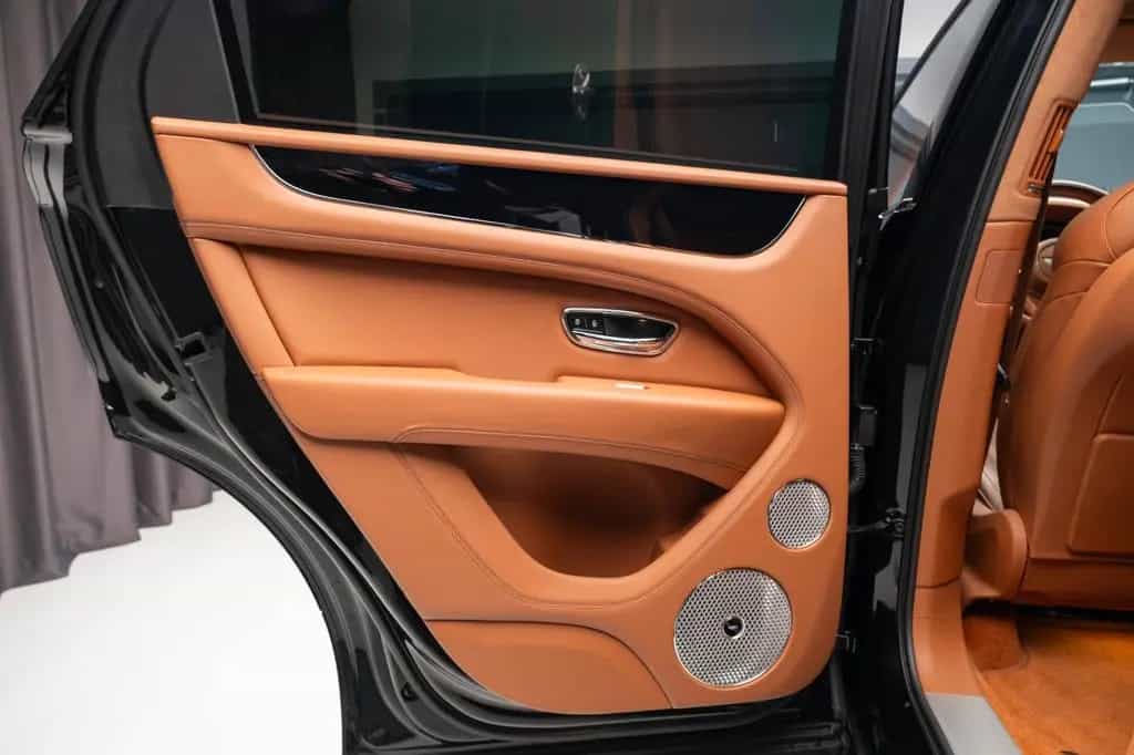 Bentley Bentayga S 4.0 V8 09/2024-photo-37