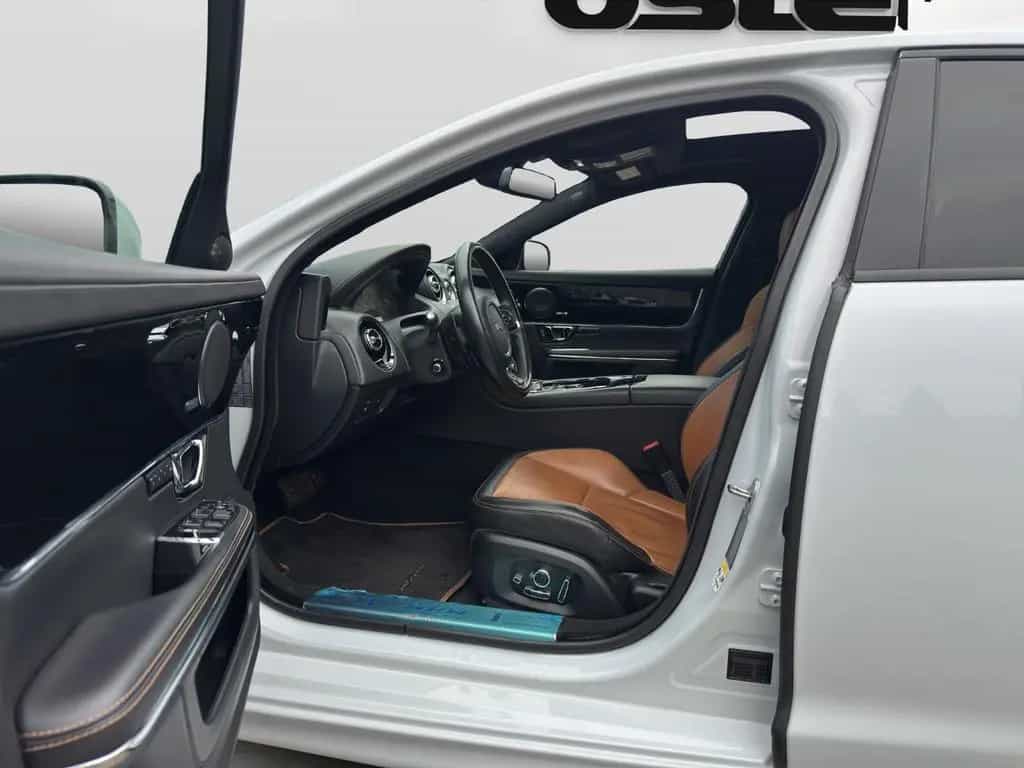 Jaguar XJR Digital-Tacho|Pano|Meridian|360°Kamera 03/2017-photo-11