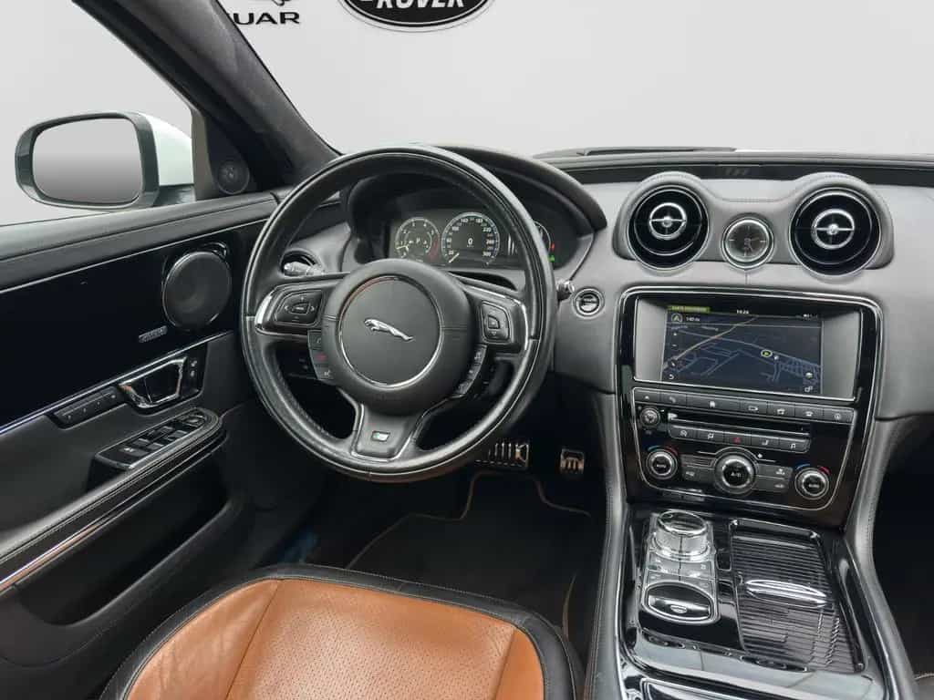 Jaguar XJR Digital-Tacho|Pano|Meridian|360°Kamera 03/2017-photo-8