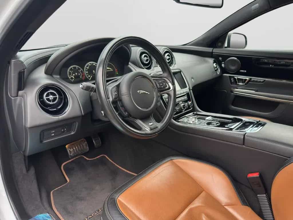 Jaguar XJR Digital-Tacho|Pano|Meridian|360°Kamera 03/2017-photo-9