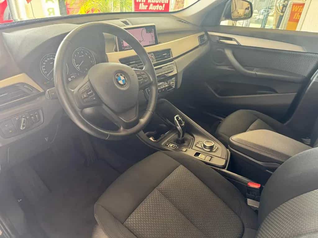 BMW X1 Baureihe 18i / NAVI/ SCHECKHEFT / LED / 07/2020-photo-16