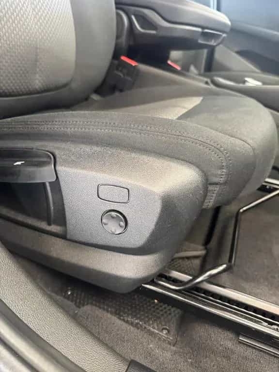BMW X1 Baureihe 18i / NAVI/ SCHECKHEFT / LED / 07/2020-photo-21