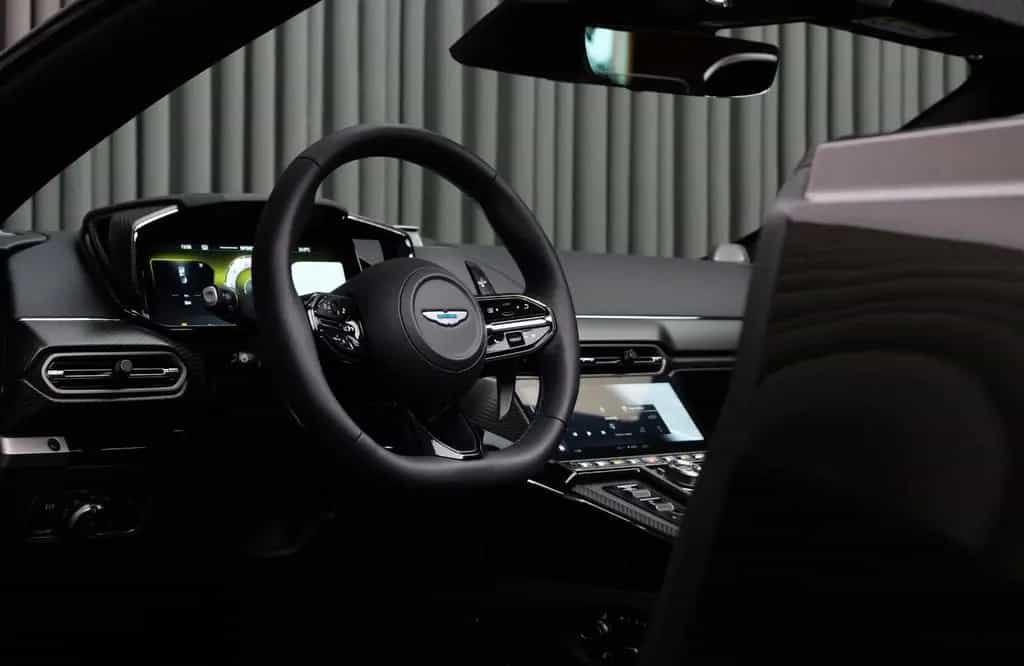 Aston Martin V8 Vantage 4.0 V8 Roadster null-photo-4