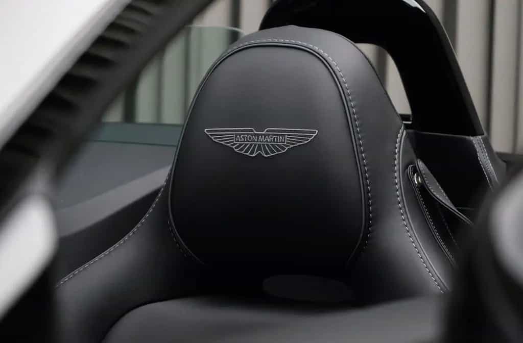 Aston Martin V8 Vantage 4.0 V8 Roadster null-photo-8