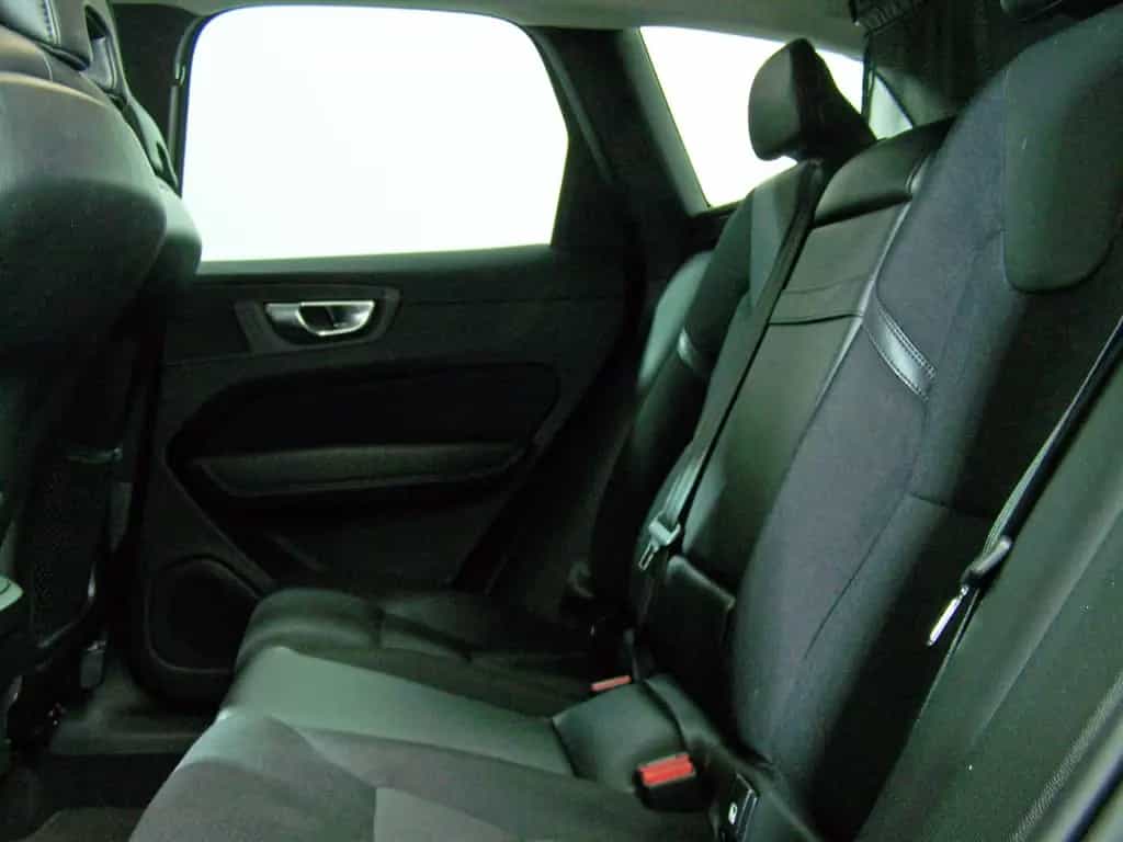 Volvo XC60 D4 Momentum Pro AUTOM LED+NAV+AMB+KAM+PDC 01/2020-photo-9