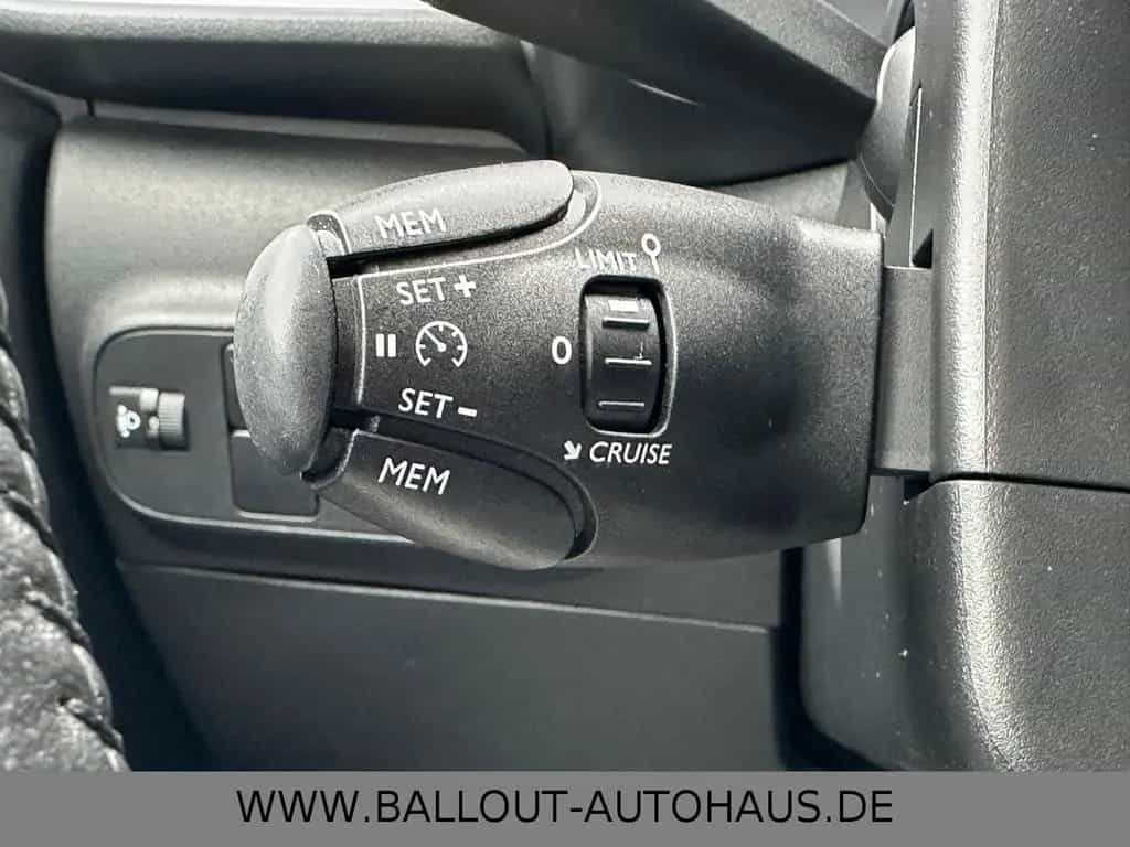 Citroën C3 Shine Pack*2.HAND*KLIMA*NAVI*TOT*SPUR*SHZ*LED 11/2020-photo-19