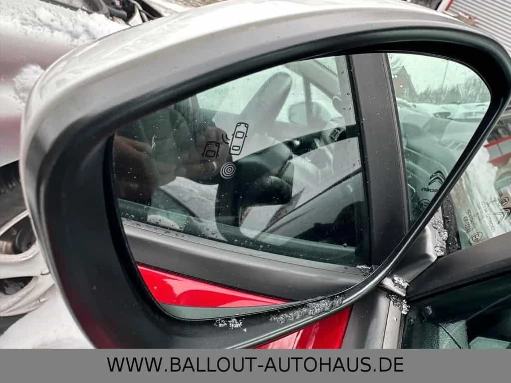 Citroën C3 Shine Pack*2.HAND*KLIMA*NAVI*TOT*SPUR*SHZ*LED 11/2020-photo-30
