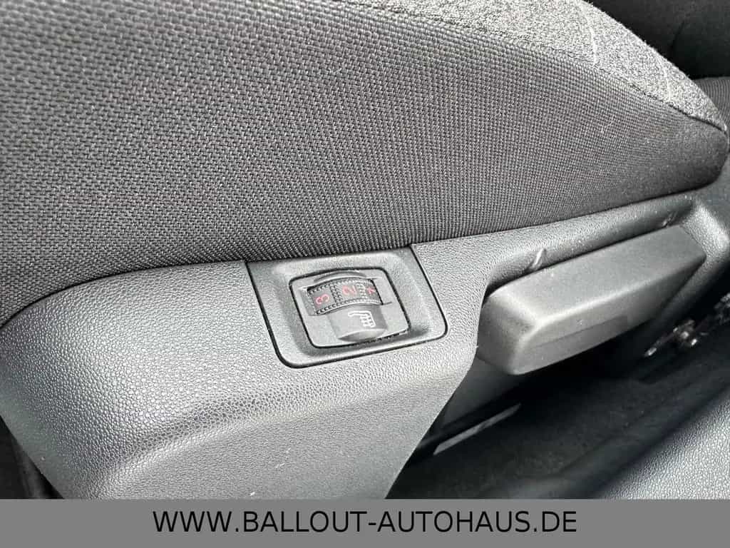 Citroën C3 Shine Pack*2.HAND*KLIMA*NAVI*TOT*SPUR*SHZ*LED 11/2020-photo-9