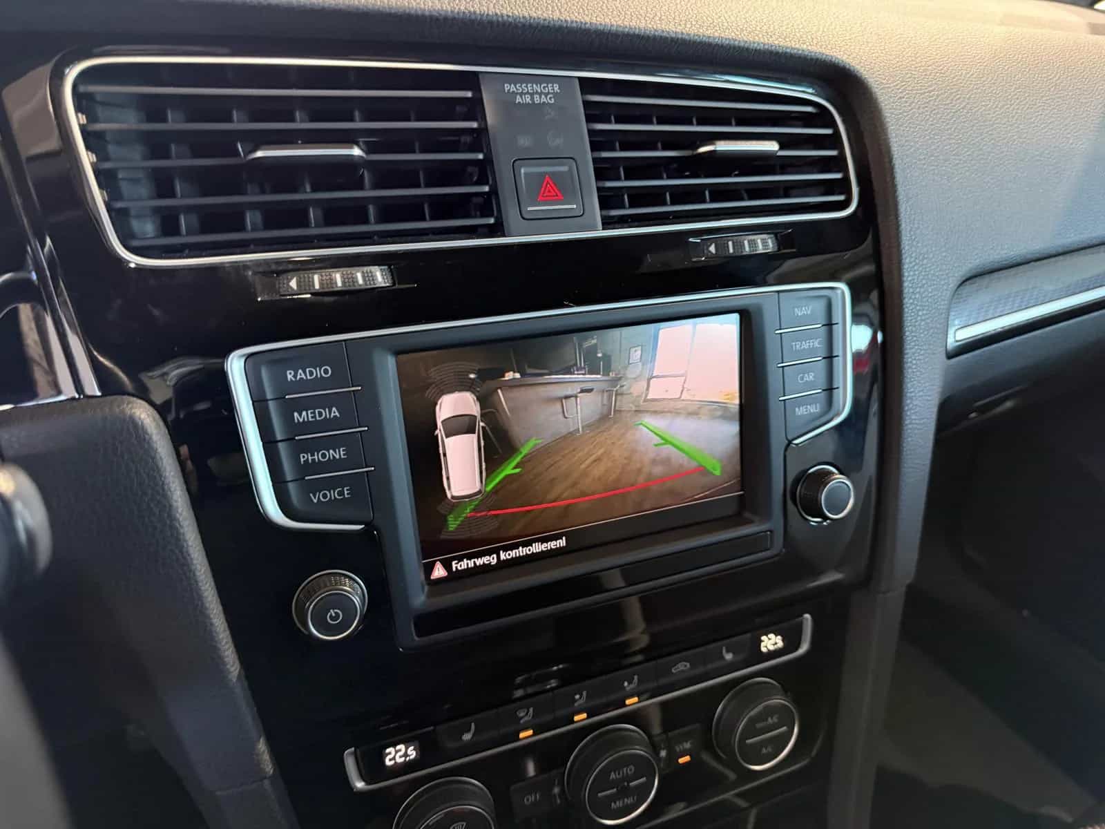 Volkswagen Golf 05/2016-photo-14
