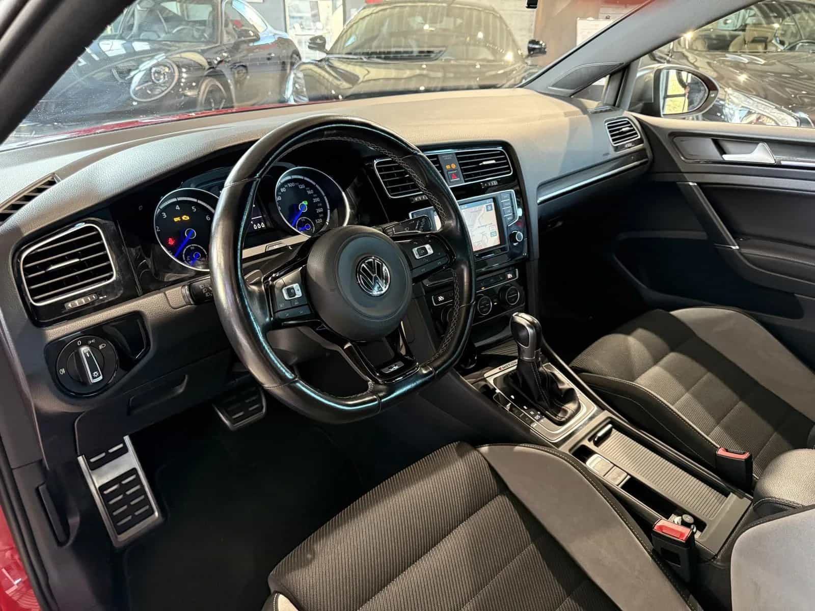 Volkswagen Golf 05/2016-photo-9