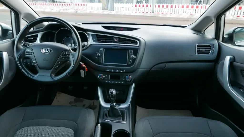 Kia Ceed 03/2018-photo-16