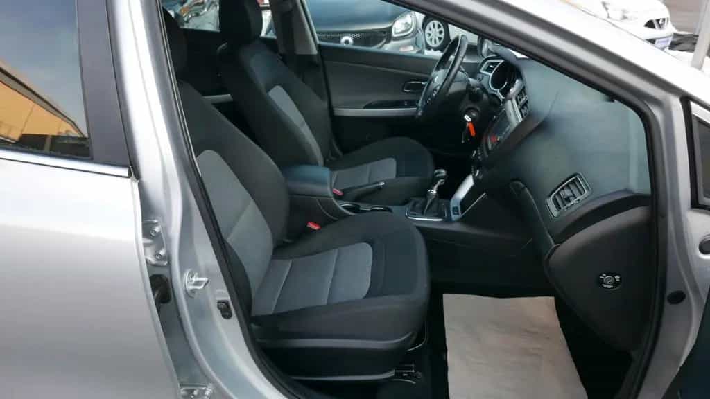 Kia Ceed 03/2018-photo-17